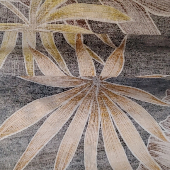 Men's Hawaiian Shirt - Picture 5 of 6